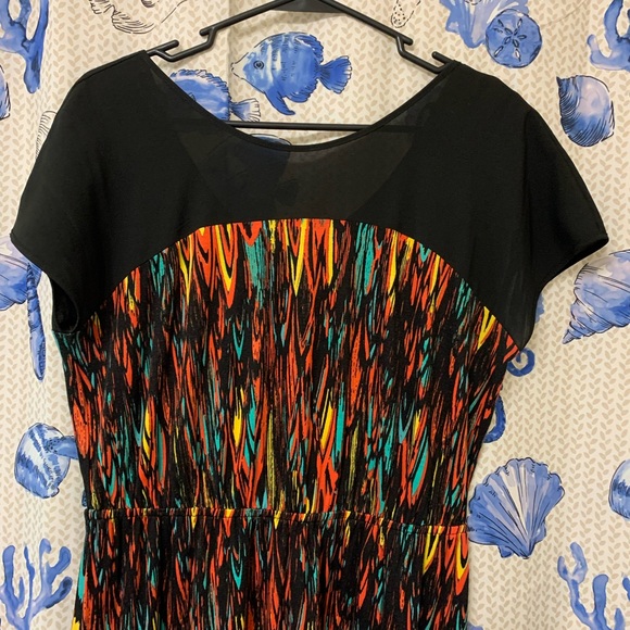 Casual dress - Picture 2 of 4